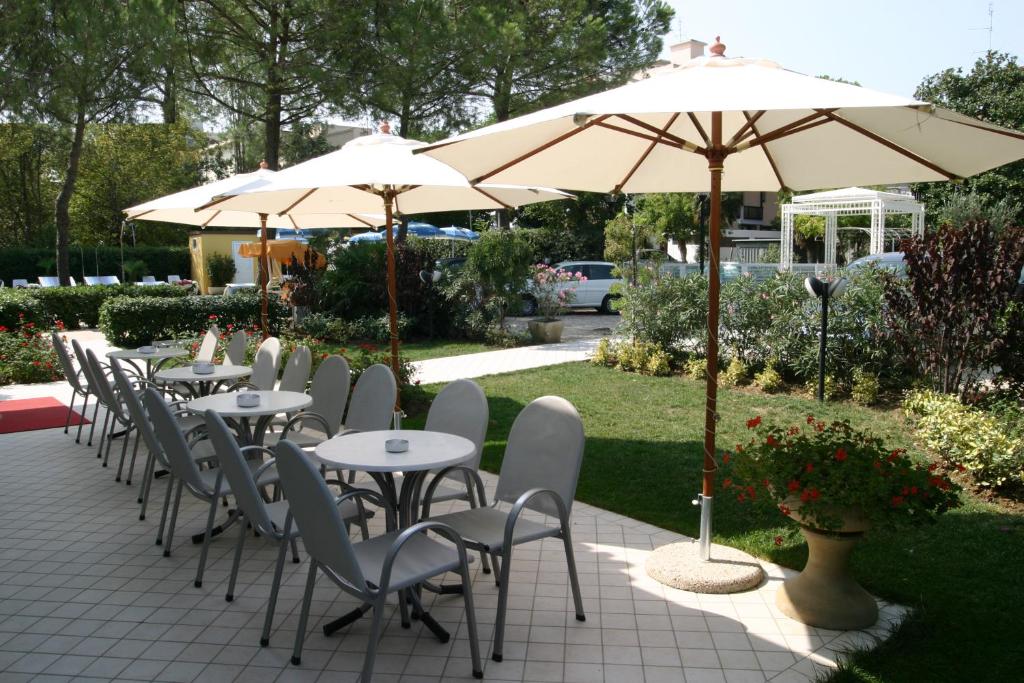 Hotel Bahama — Restauracje i bary in Rimini, Emilia-Romania
