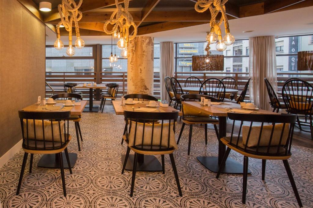 Husa Centric Photo 9