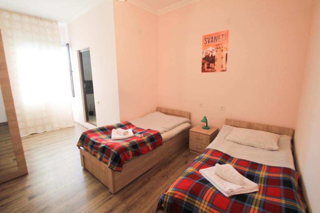 Skier's House — Hotel in Mestia