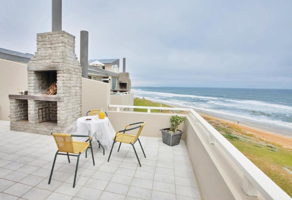 First Group Desert Rose — Hotel in Hentiesbaai