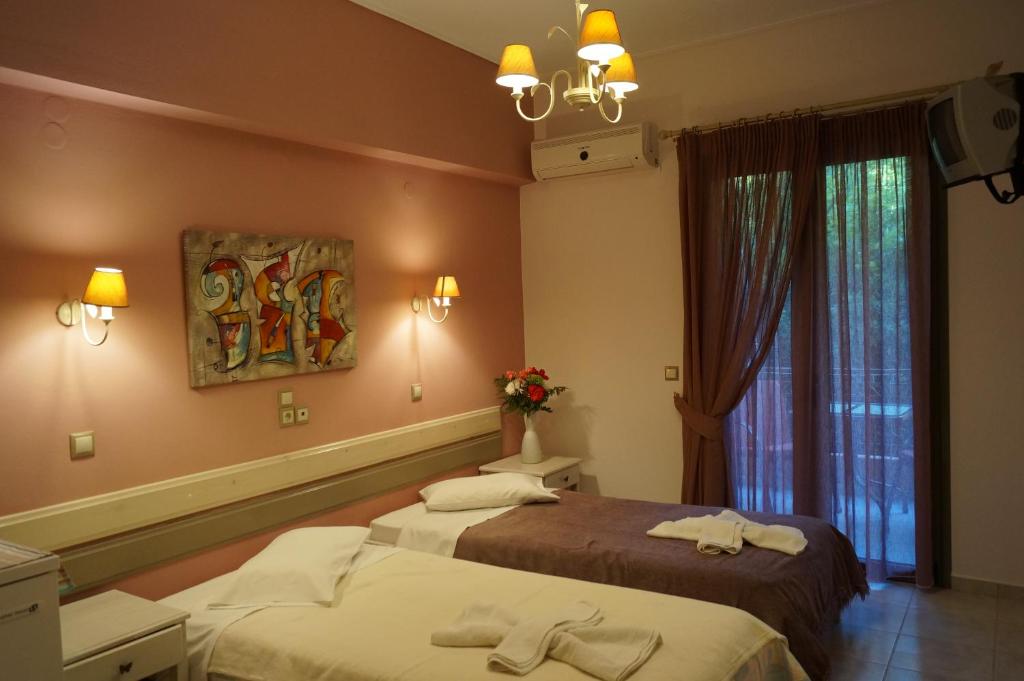 Nontas Homes photo