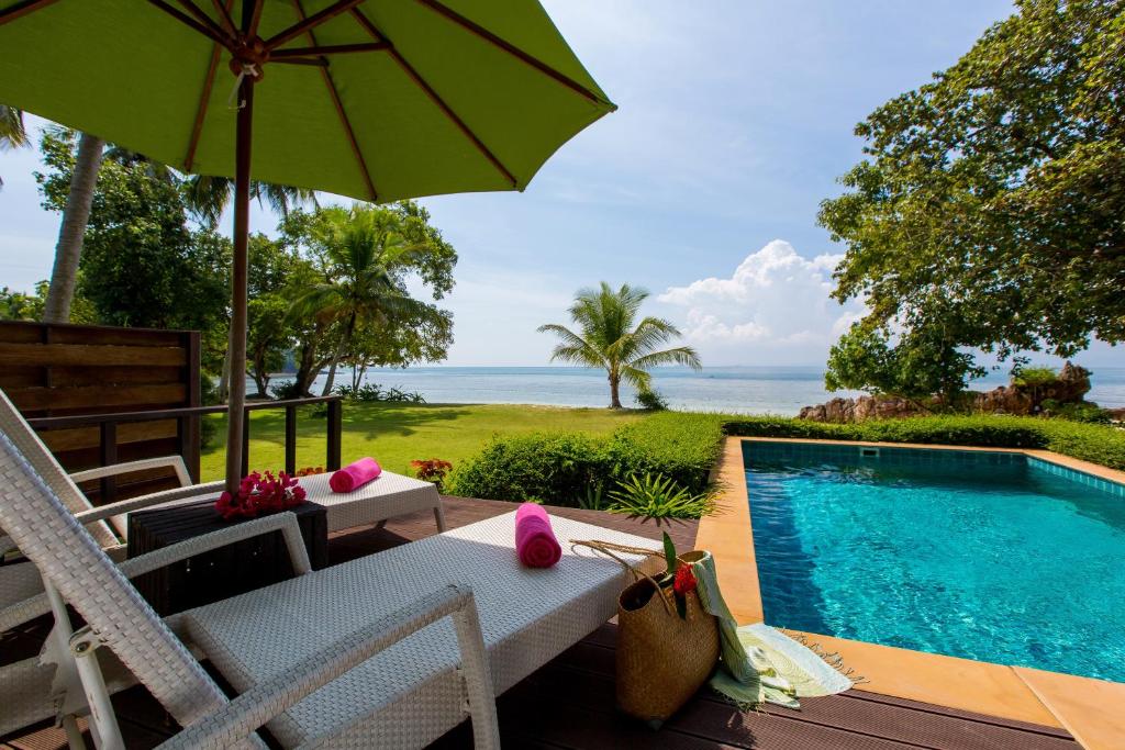 Swimming pool, Elixir Koh Yao Yai in Phuket