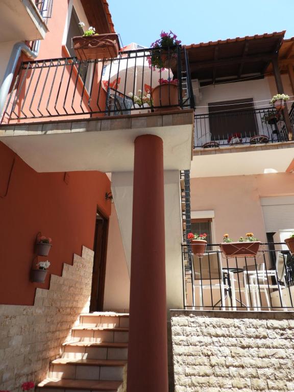 Helen's House Limenaria 전경
