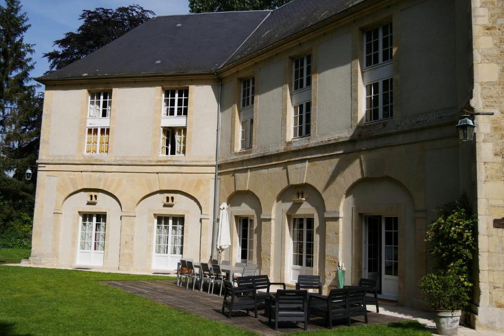Château de Tilly-sur-Seulles - Gîte de groupe, Château à Tilly sur