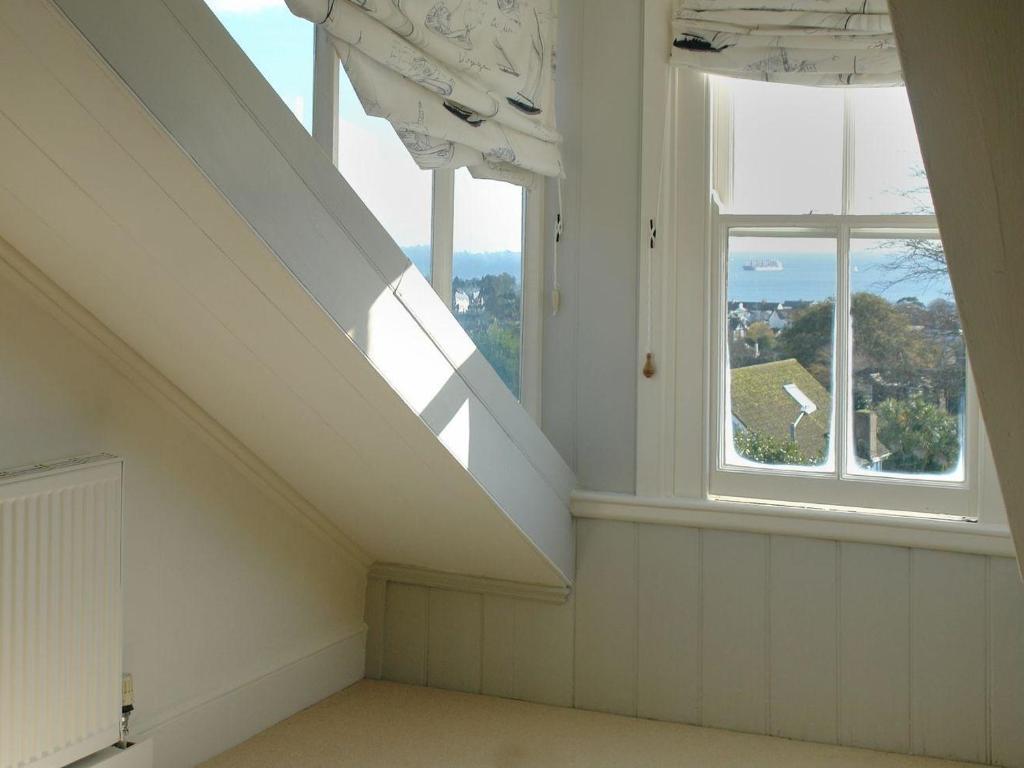 1 Florence Place, Falmouth photo 8
