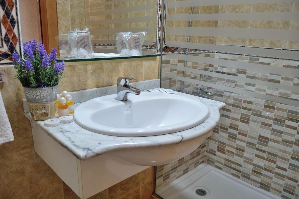 Hotel Mari Carmen photo