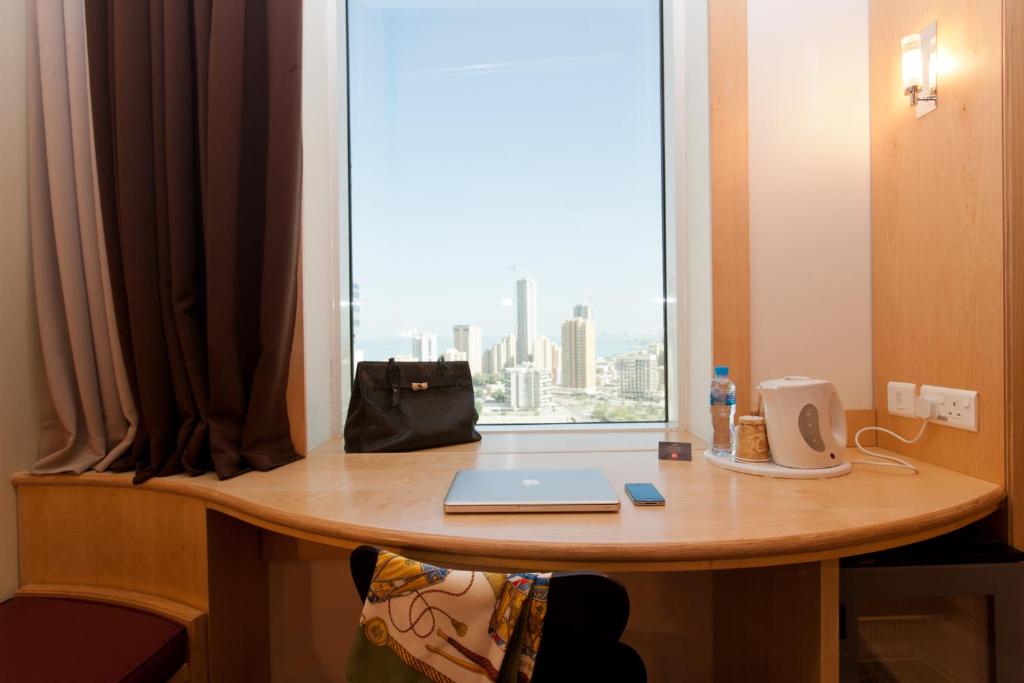 Ibis Sharq Hotel photo