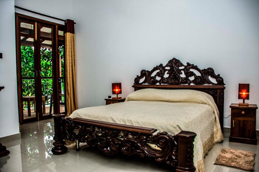 Kandy Grand Hill photo