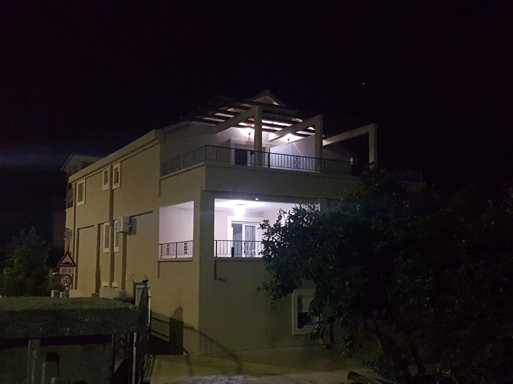 Apartments and Rooms Lijesevic - 2