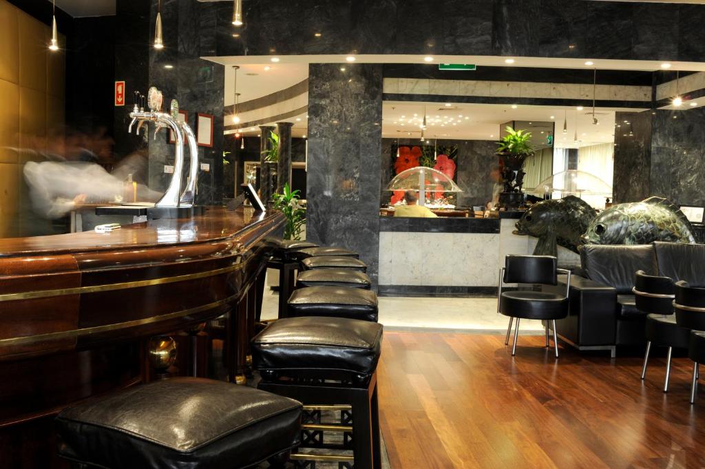 Bar/lounge