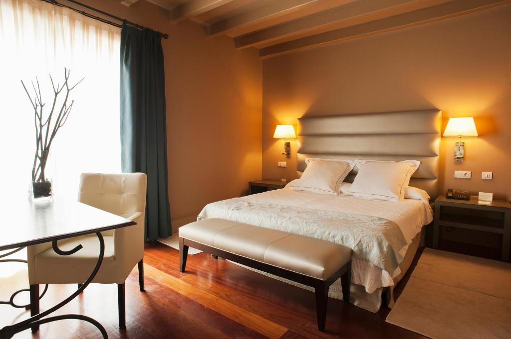 Princesa Yaiza Suite Hotel Resort — Hotel rooms in Playa Blanca, Canary Islands
