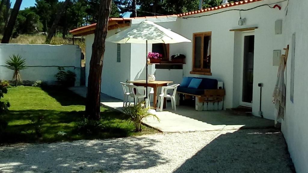 Casa Carmelita — Hotel in Colares