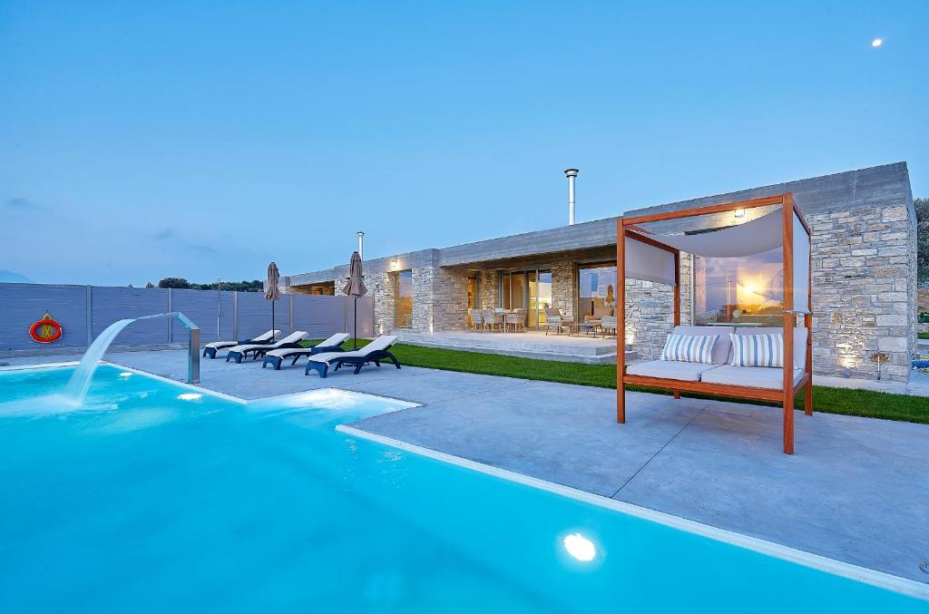 Kouros n' Kori Villas — Hotel in Crete Island