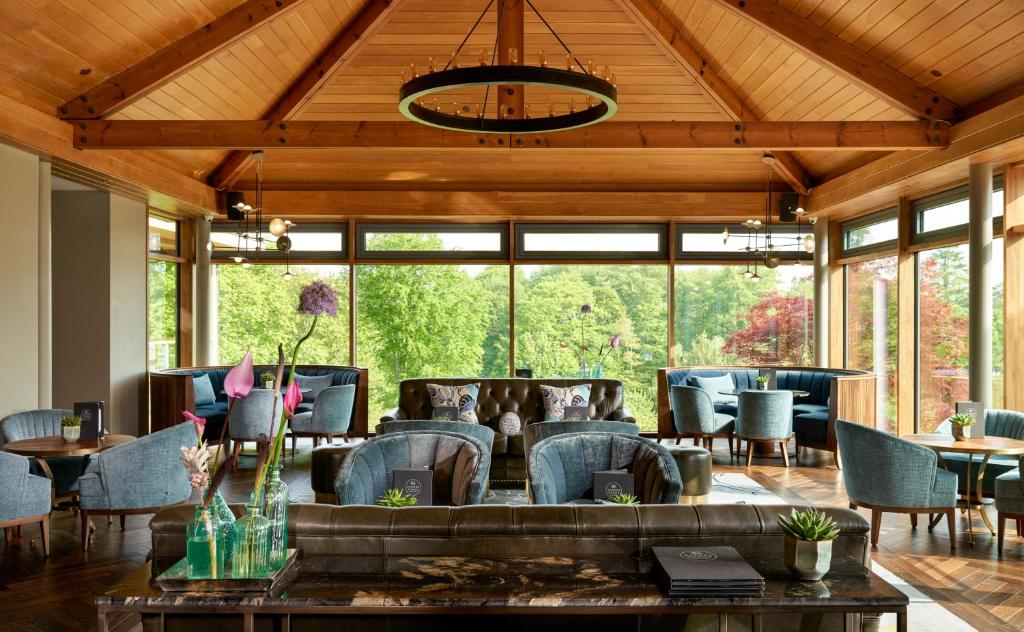 Bar/lounge, Druids Glen Resort in Woodstock Demesne