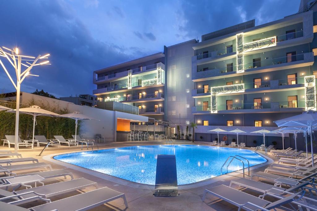 Blue Lagoon City Hotel — Swimming pool in Kos Town, South Aegean