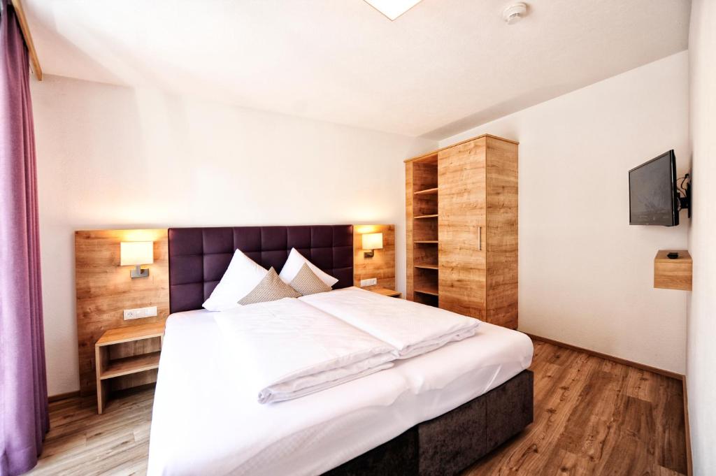 Amaris Apartments - 3