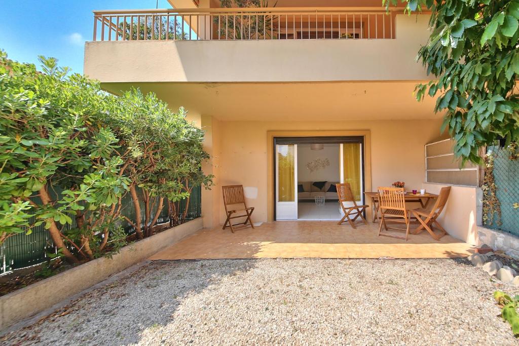 Near CAP D'ANTIBES & BEACH Two-bedroom - 3