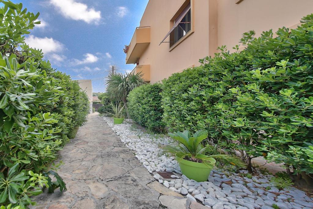 Near CAP D'ANTIBES & BEACH Two-bedroom - 5