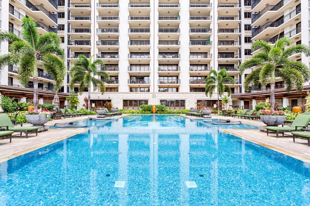 Spacious Fourth Floor Villa with Pool View - Ocean Tower at Ko Olina Beach Villas Resort photo