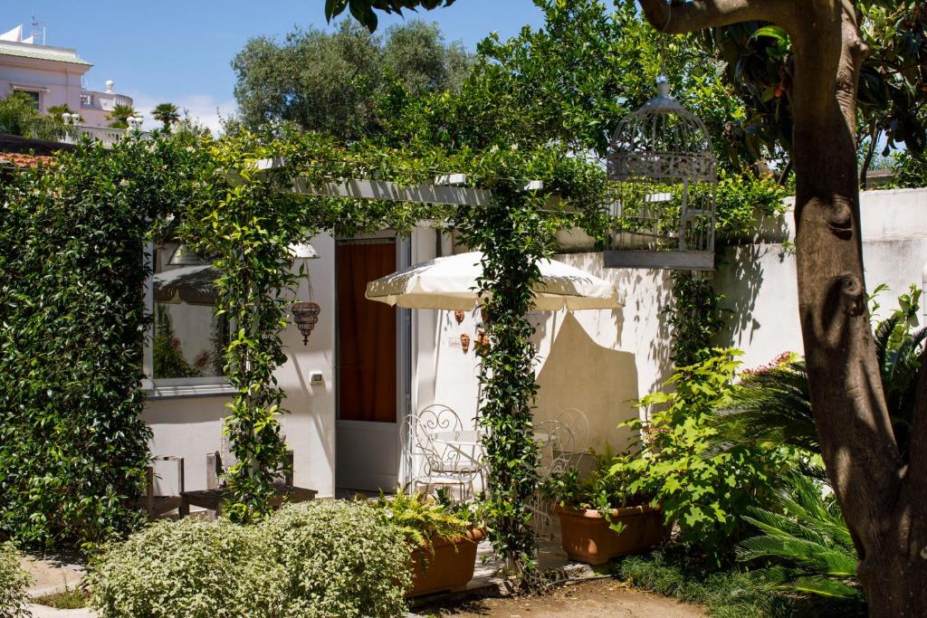 Reggine Holiday Apartments photo