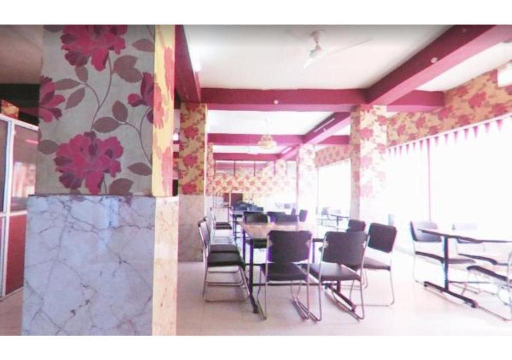 Hotel Pratiksha photo