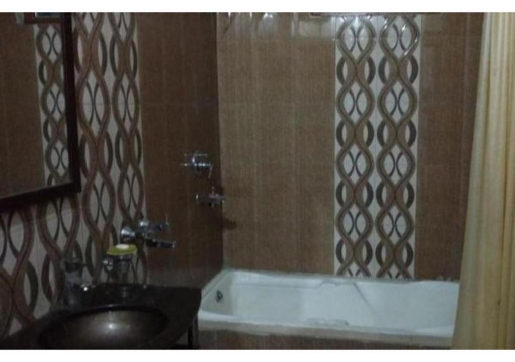 Hotel Pratiksha photo