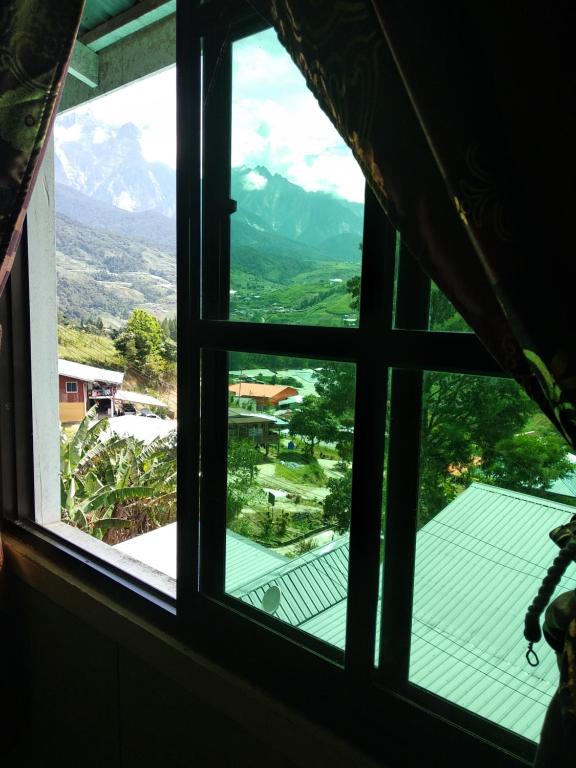 Almeera Homestay kundasang photo