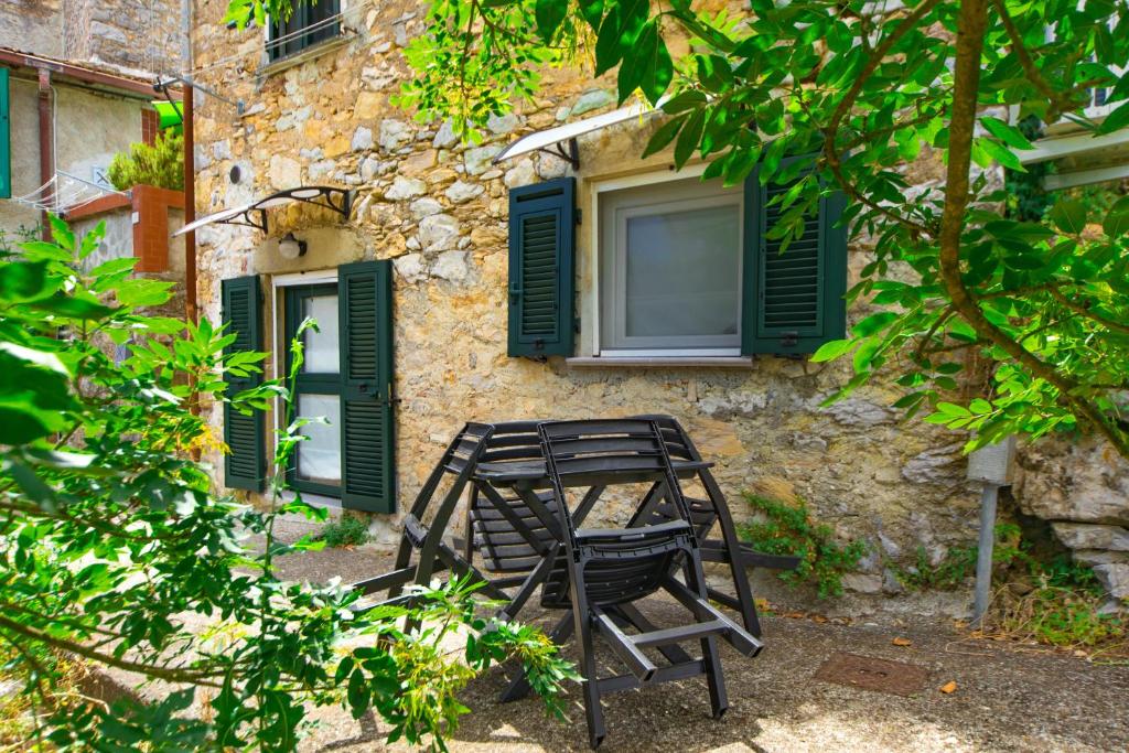 La Foce Apartments for Rent, Italy price from 8 of Hotels