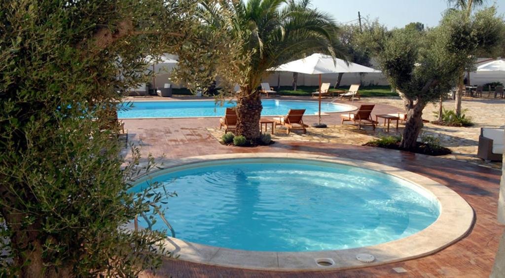 スイミングプール