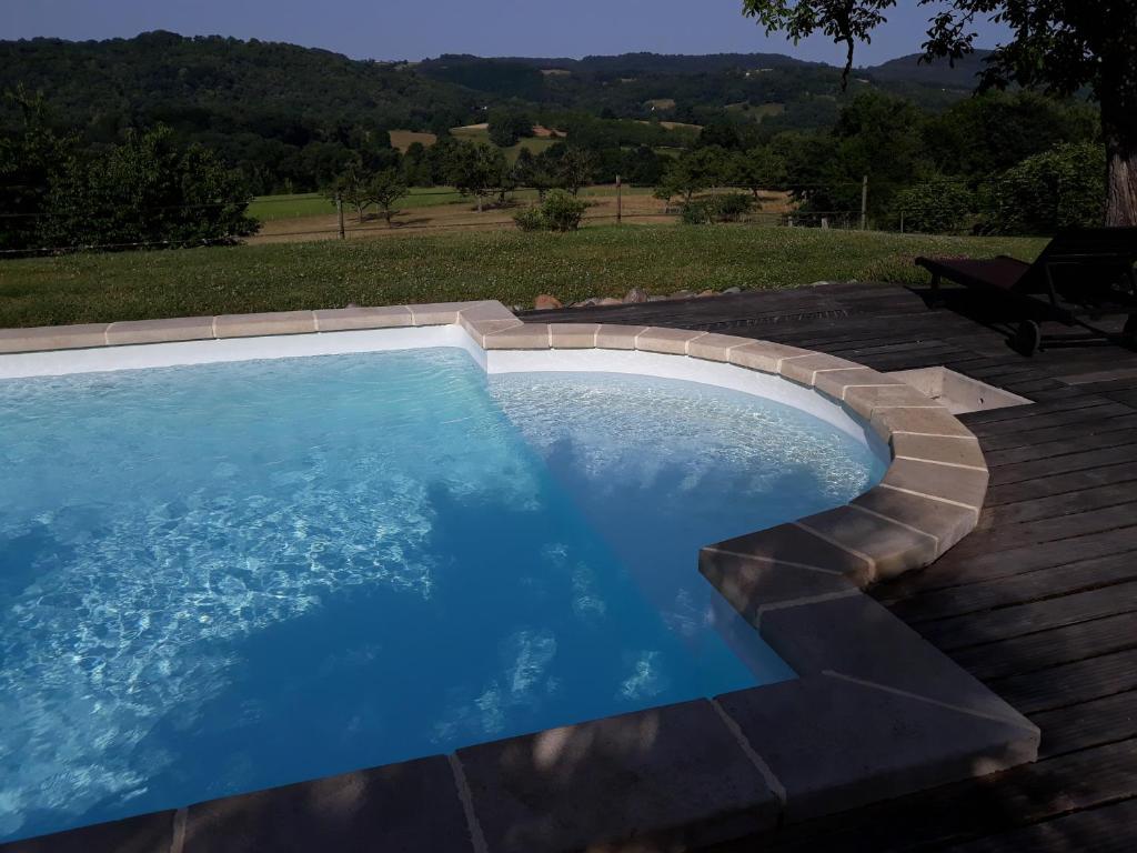 スイミングプール