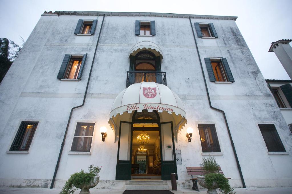 Park Hotel Villa Giustinian — Hotel building in Mirano, Veneto