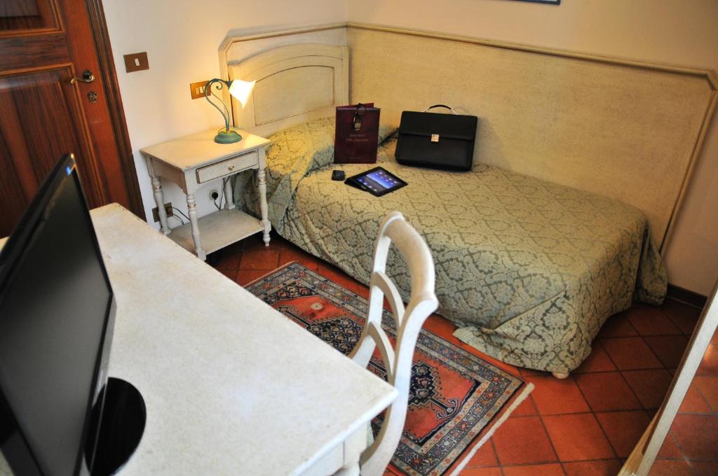 Park Hotel Villa Giustinian — Hotel rooms in Mirano, Veneto