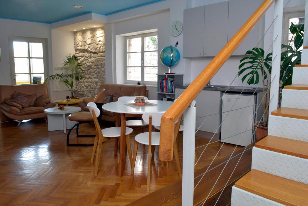 Hostel Sv. Lovre