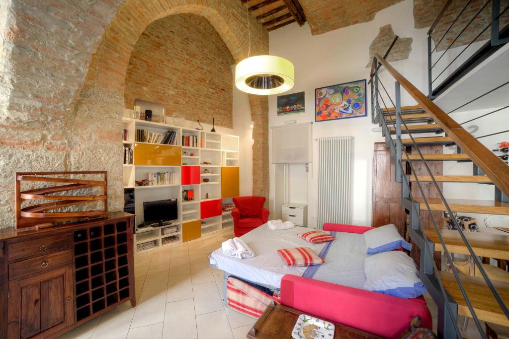 Stilnuovo Charming Apartment in Siena's Historic Center, Very Close to Piazza del Campo - 4