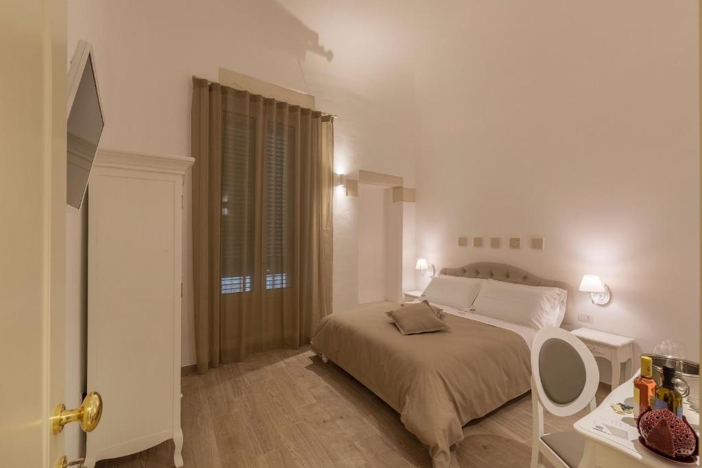 Lecce Tourist Guide of Hotels