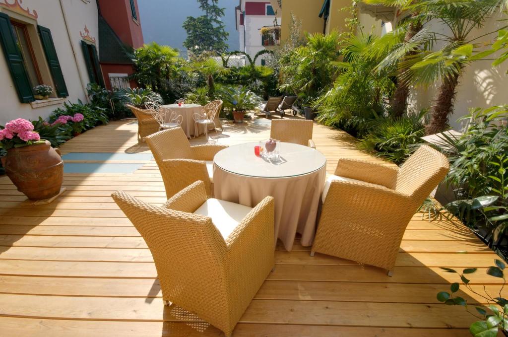 Sembenini Palace — Hotel in Riva Del Garda