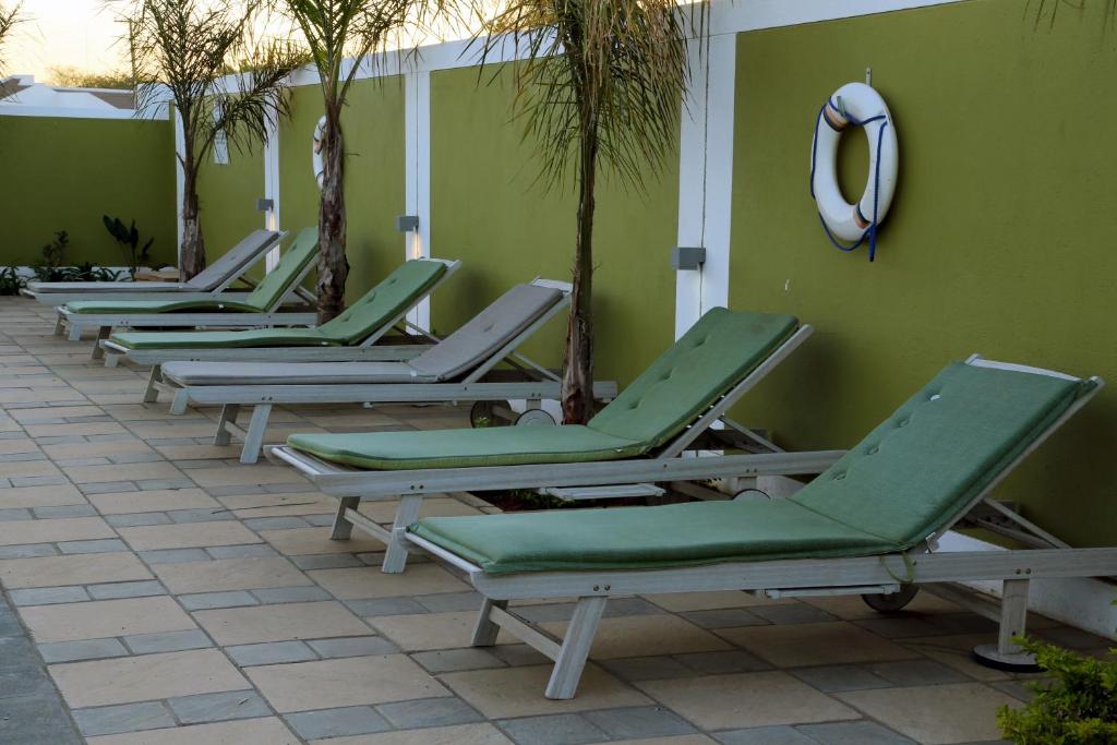 スイミングプール