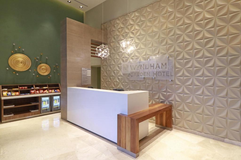 Wyndham Garden Monterrey Valle Real - 3