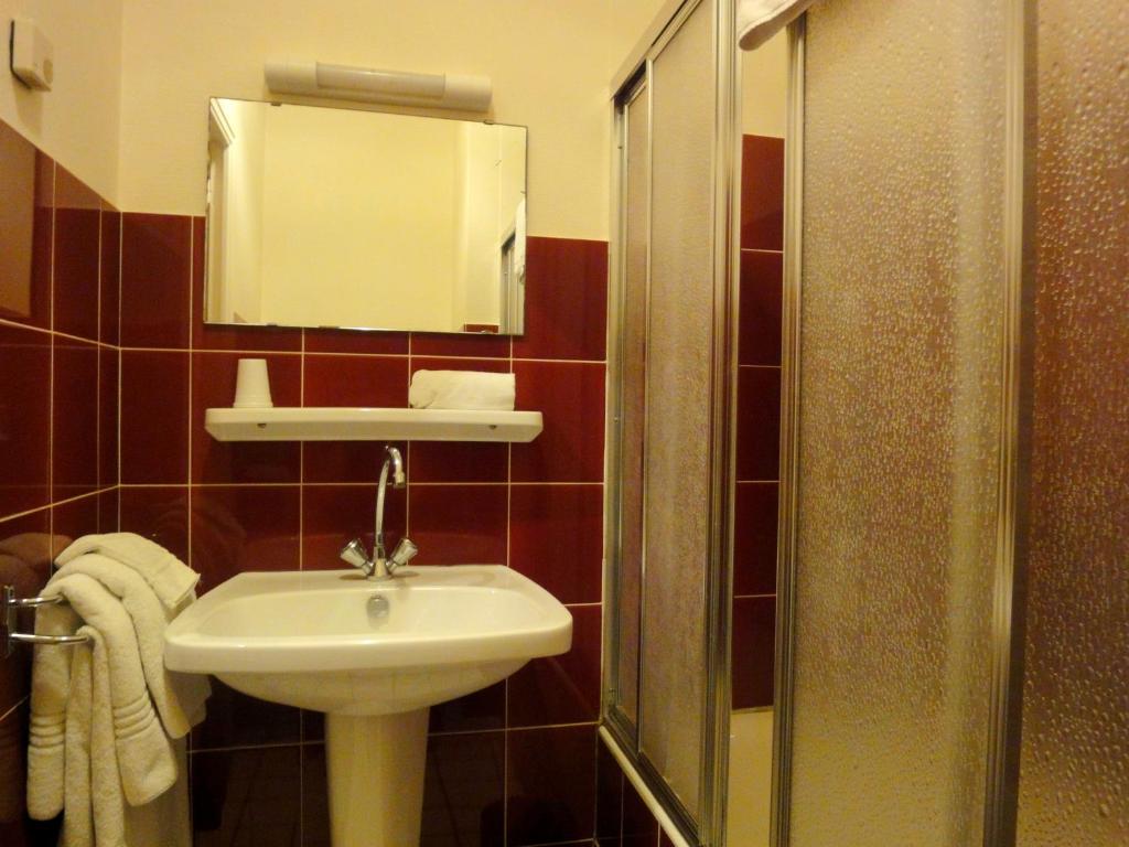 Hotel Restaurant La Grenouillere photo