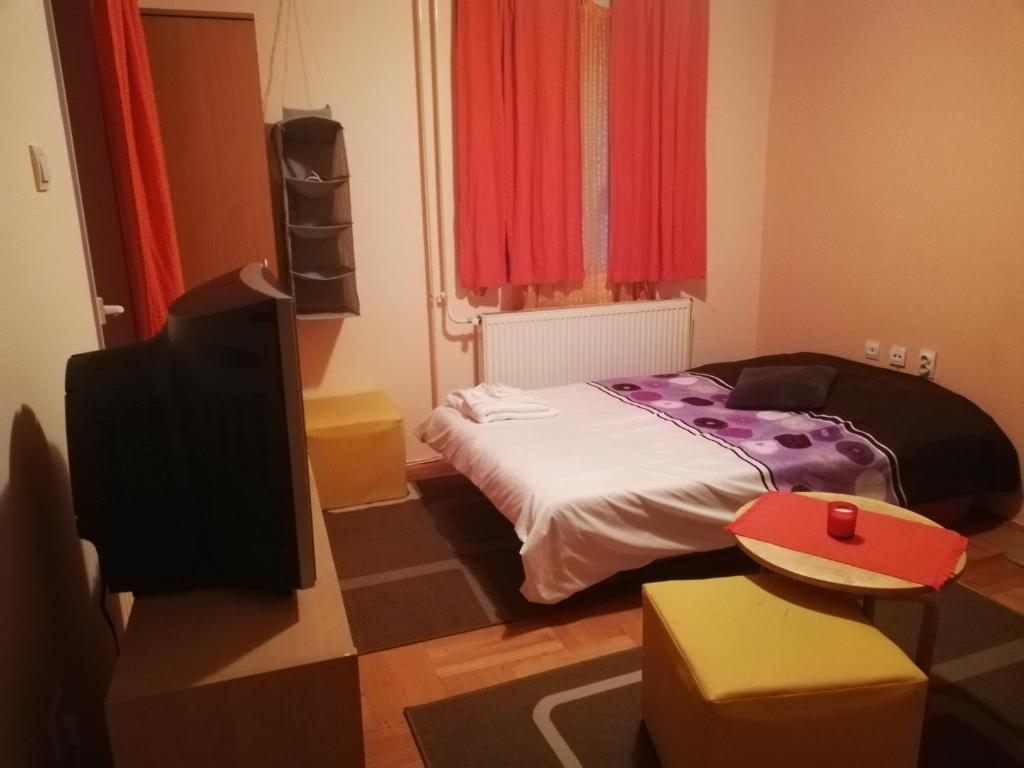 Studio M - 1