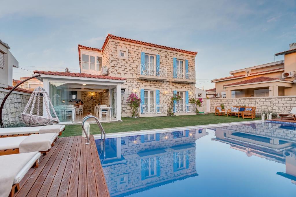 villapeributikalacati photo
