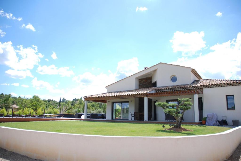 Villa Otilia - ViaMichelin HOTEL - Rians 83560