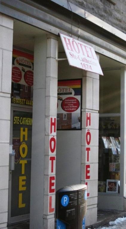 Hotel Ste-Catherine Photo 2