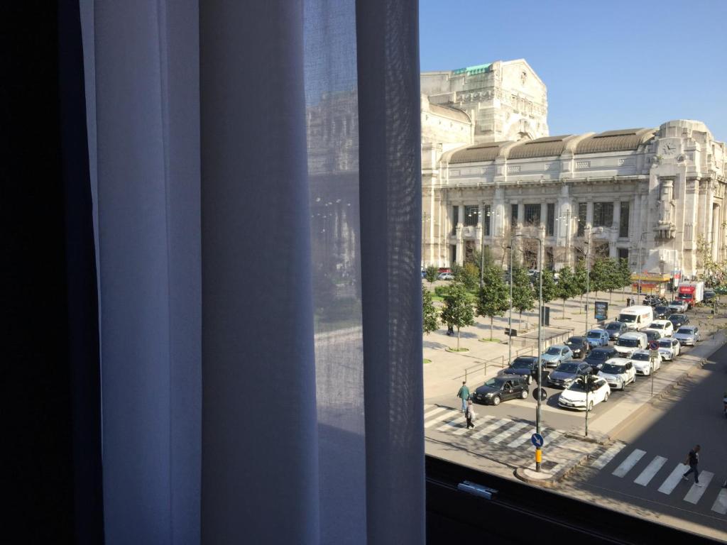 AV Hotel Milano - 2