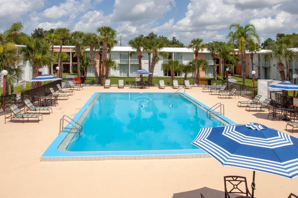 Stayable Suites Kissimmee East photo