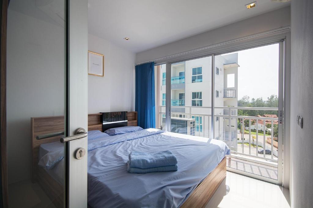 Mosaic Condominium by Malai