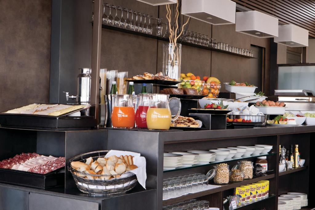 Food and beverages, The Independent Suites in Rome