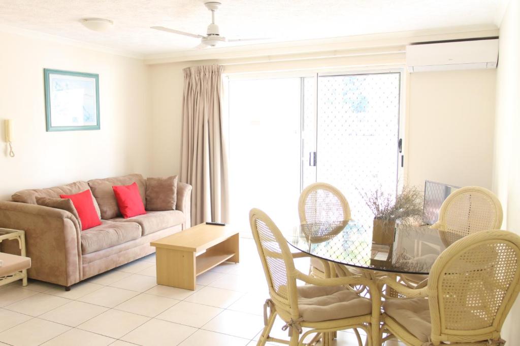 Koala Cove Holiday Apartments photo