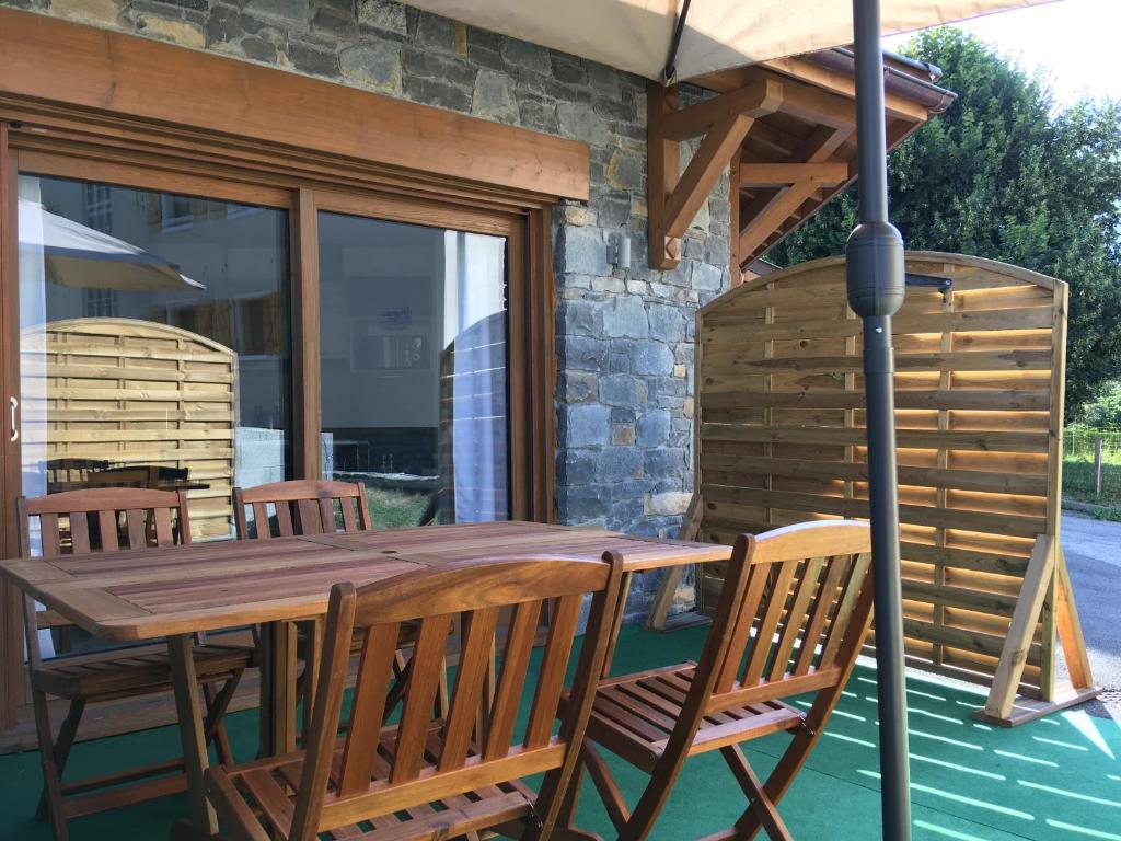 Appartement Bozel — Hotel in Bozel