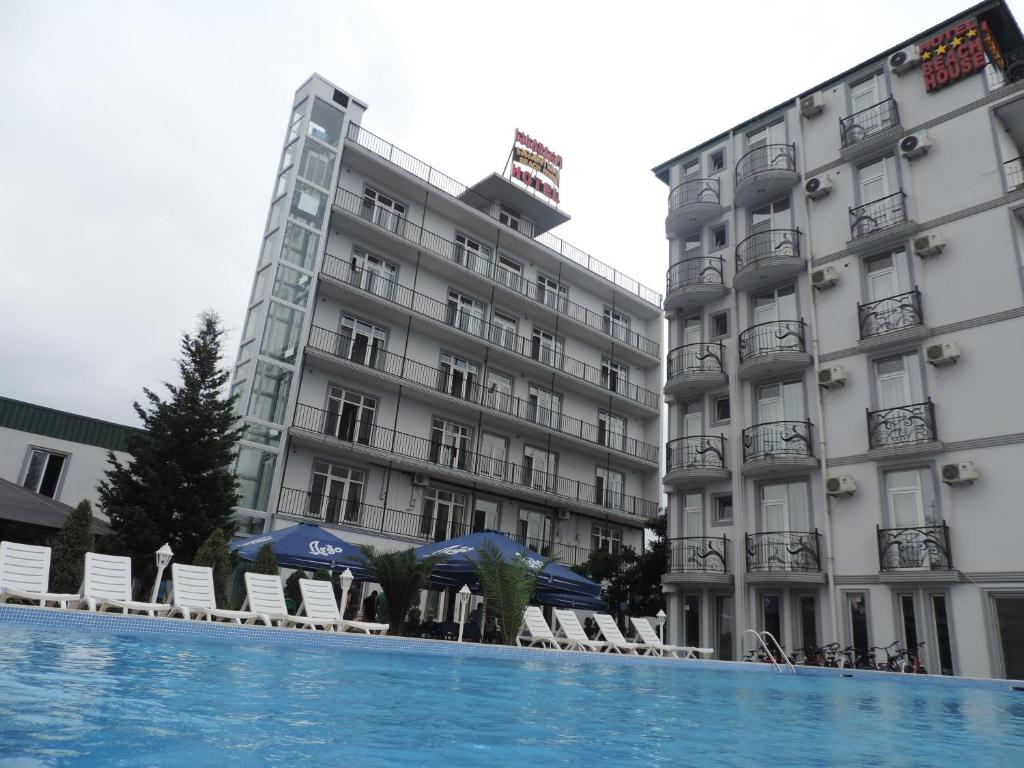 Beach House Hotel батуми беакх хаус отель Sherif
